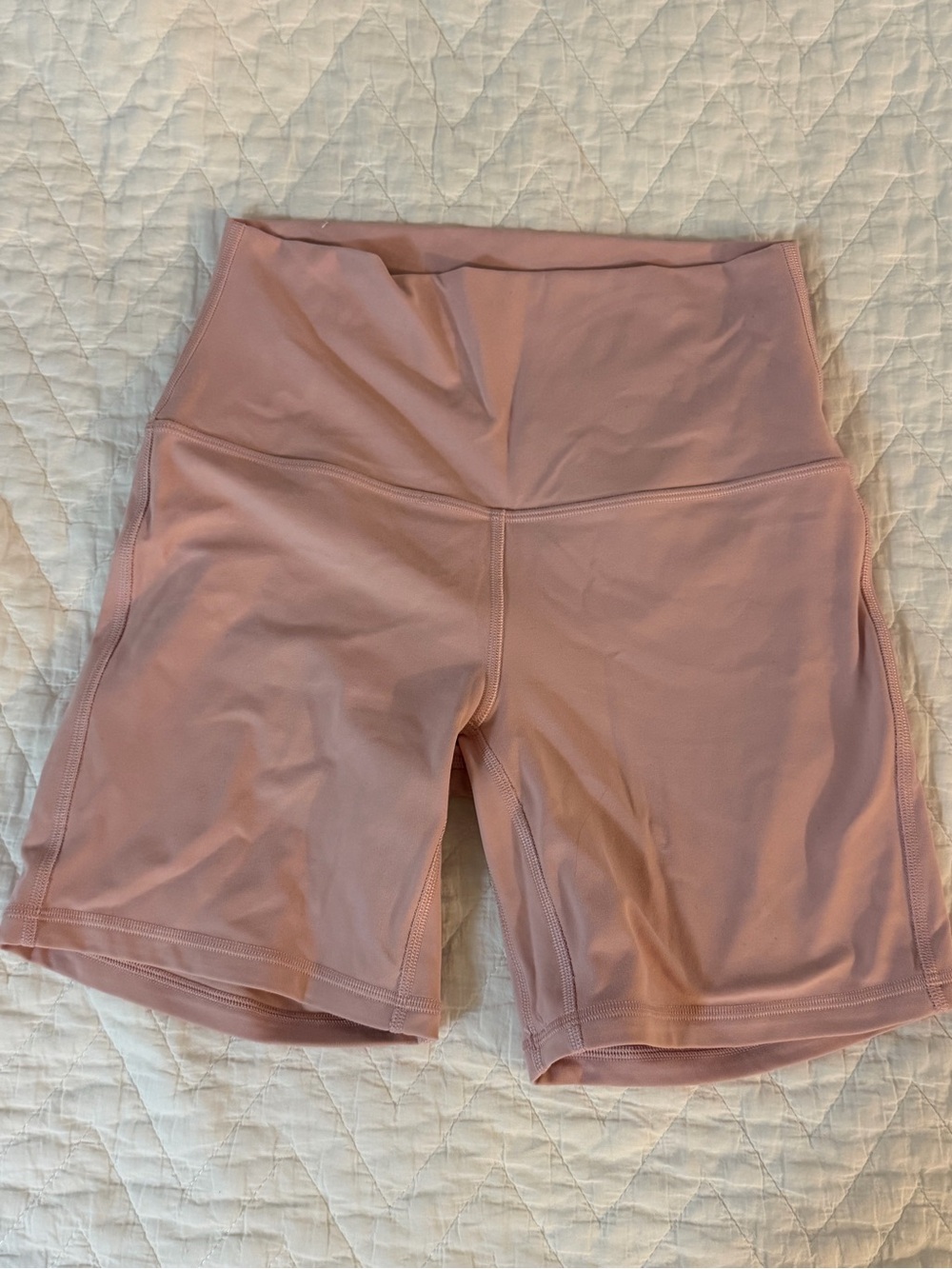 Lululemon align high-rise shorts 6“